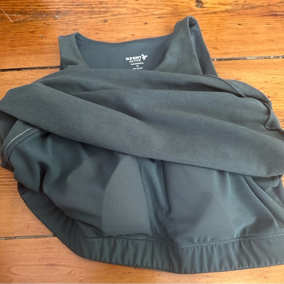 Workout Tank - Picture 4 of 4